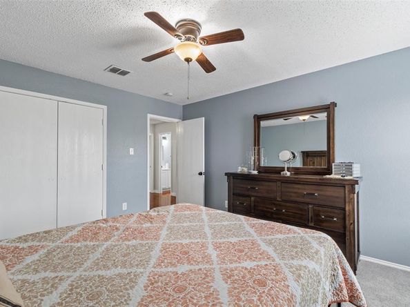 614  Pondview Drive , Cedar Hill Texas 75104