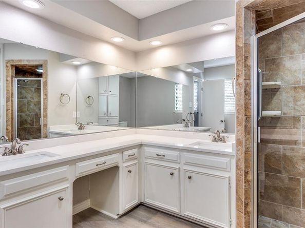 411  Washington Drive , Arlington Texas 76011