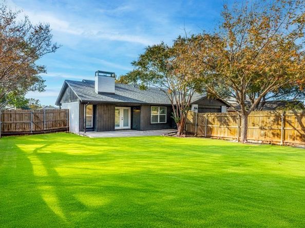 1909  Azalea Street , Denton Texas 76205