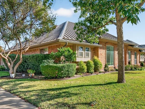 7009  Lake Louise Drive , Arlington Texas 76016