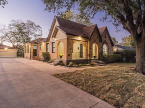 1835  Cedar Crest Boulevard , Dallas Texas 75203