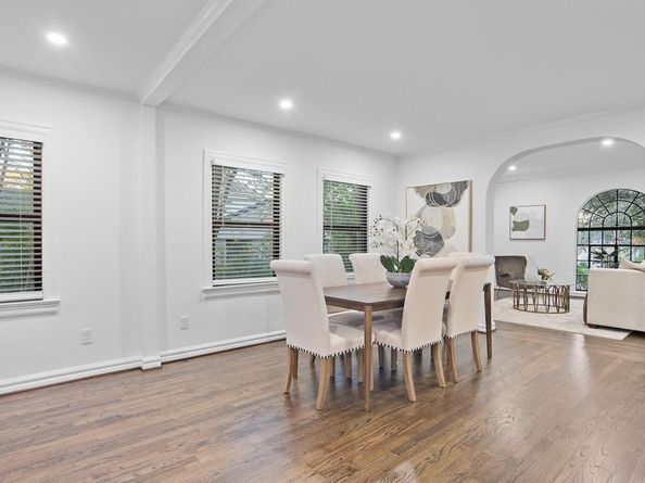 1835  Cedar Crest Boulevard , Dallas Texas 75203