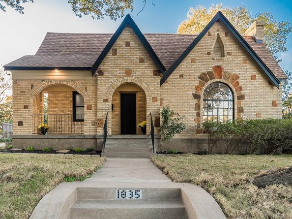 1835  Cedar Crest Boulevard , Dallas Texas 75203