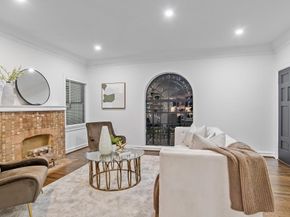 1835  Cedar Crest Boulevard , Dallas Texas 75203