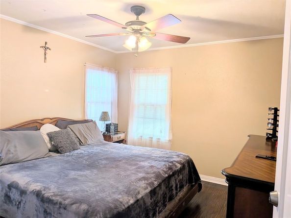 3223  ASTER Street , Dallas Texas 75211