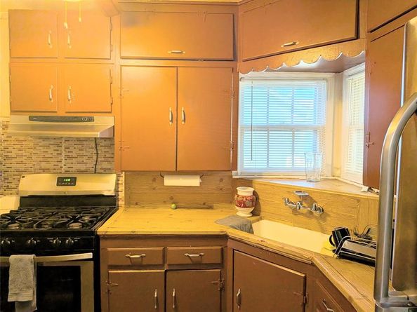 3223  ASTER Street , Dallas Texas 75211