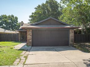 5106  Lakeridge Court , Garland Texas 75043