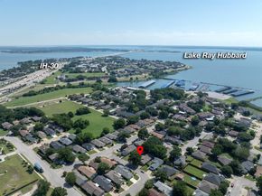 5106  Lakeridge Court , Garland Texas 75043