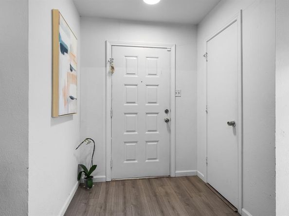 5106  Lakeridge Court , Garland Texas 75043