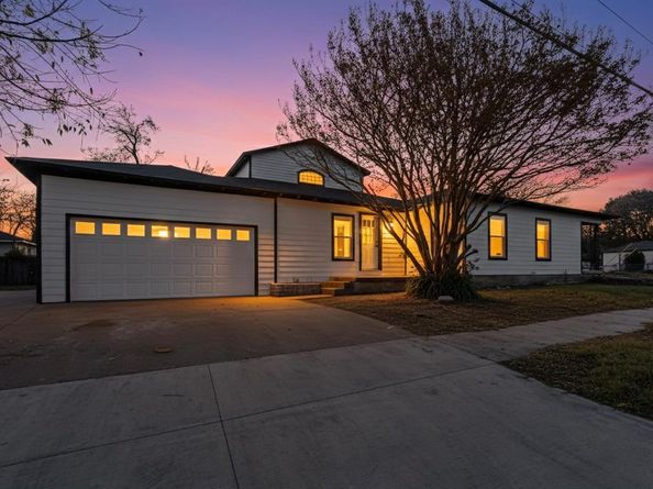 2219  Wilbur Street , Dallas Texas 75224