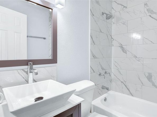 2916  Livingston Avenue , Fort Worth Texas 76110