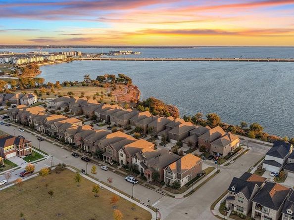 7401  Sunset Boulevard , Rowlett Texas 75088