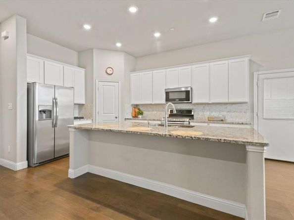 7401  Sunset Boulevard , Rowlett Texas 75088