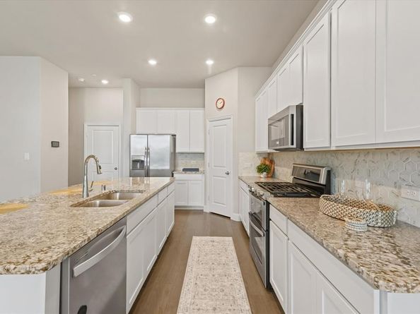 7401  Sunset Boulevard , Rowlett Texas 75088