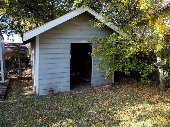 2819  Anzio Drive , Dallas Texas 75224