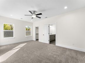 501 N Moore Street , Dallas Texas 75203