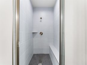 501 N Moore Street , Dallas Texas 75203