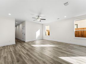 501 N Moore Street , Dallas Texas 75203