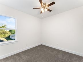 501 N Moore Street , Dallas Texas 75203