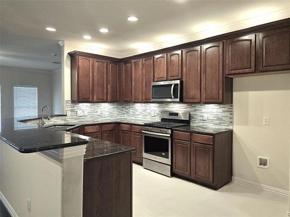 8900 S PARADISE Drive , McKinney Texas 75070