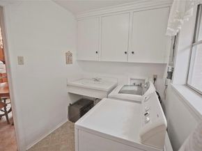 906  Sam Hill Street , Irving Texas 75062