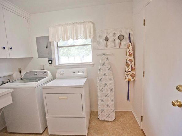 906  Sam Hill Street , Irving Texas 75062