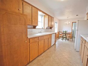 906  Sam Hill Street , Irving Texas 75062