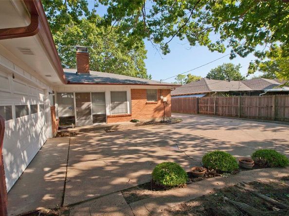 906  Sam Hill Street , Irving Texas 75062