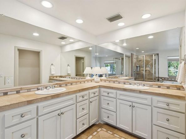 5627  Richard Avenue , Dallas Texas 75206