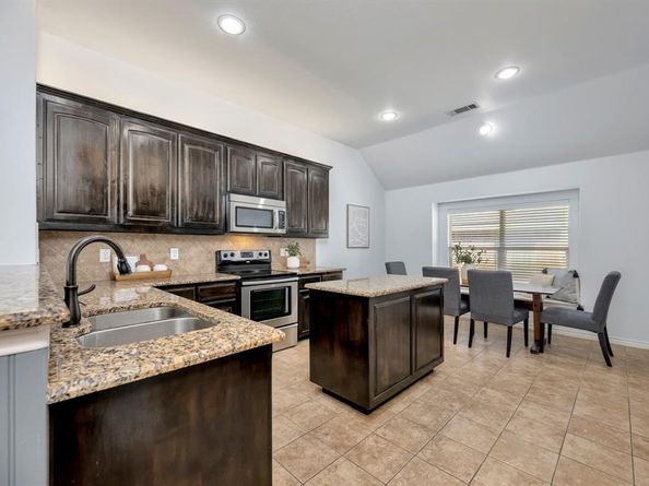 12421  Woods Edge Trail , Fort Worth Texas 76244