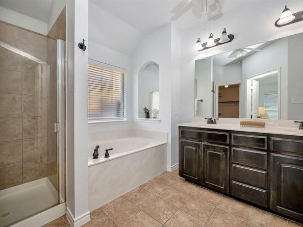 12421  Woods Edge Trail , Fort Worth Texas 76244