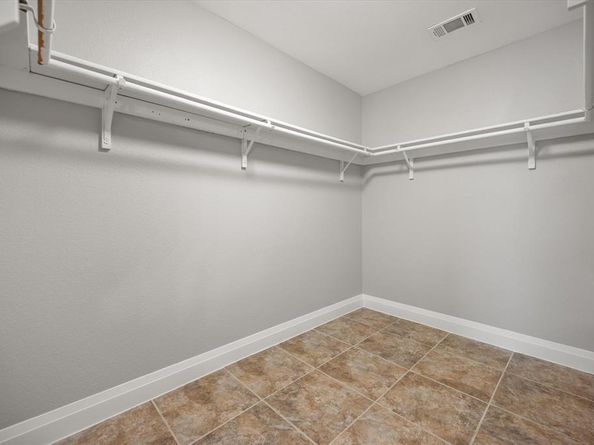 800  Green Heath Avenue , Fort Worth Texas 76120