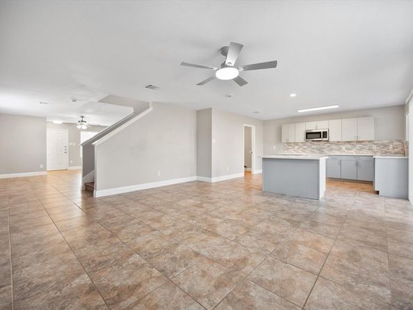 800  Green Heath Avenue , Fort Worth Texas 76120