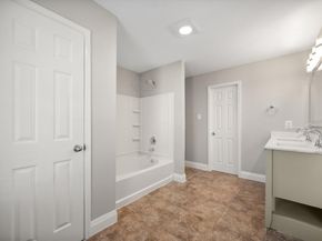 800  Green Heath Avenue , Fort Worth Texas 76120