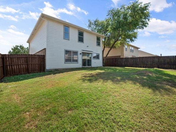 800  Green Heath Avenue , Fort Worth Texas 76120