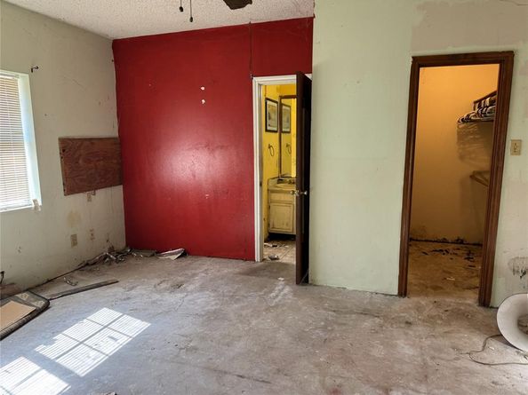 1658  Brookview Drive , Lancaster Texas 75146