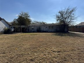 1658  Brookview Drive , Lancaster Texas 75146