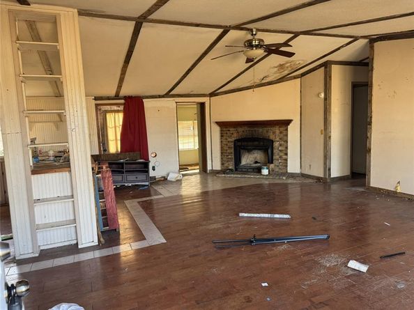 1658  Brookview Drive , Lancaster Texas 75146