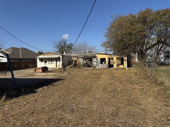 1658  Brookview Drive , Lancaster Texas 75146