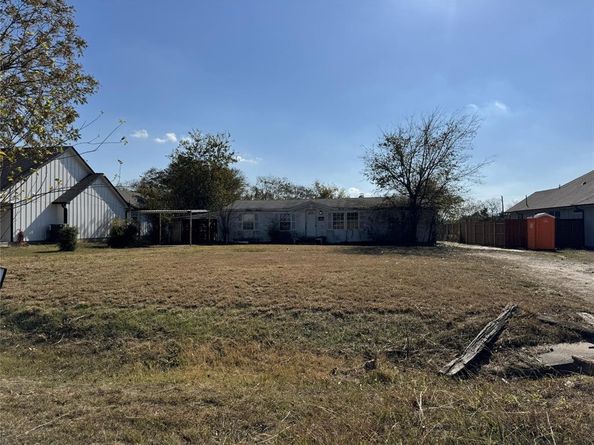 1658  Brookview Drive , Lancaster Texas 75146