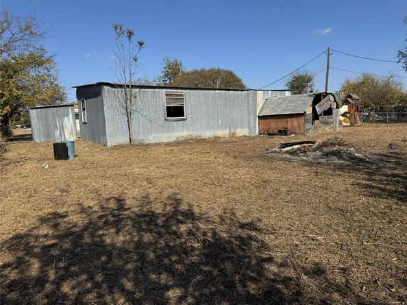 1658  Brookview Drive , Lancaster Texas 75146