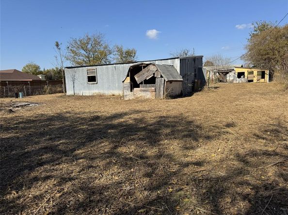 1658  Brookview Drive , Lancaster Texas 75146