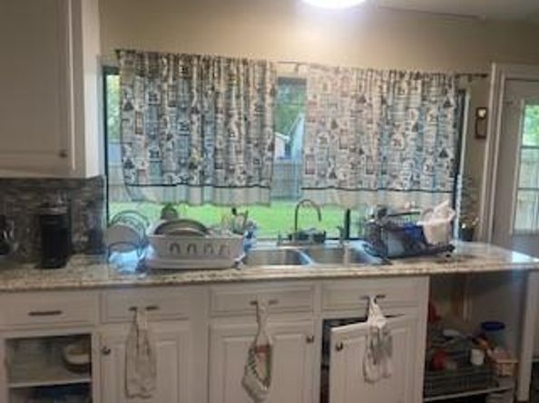 2914  Clover Valley Drive , Garland Texas 75043