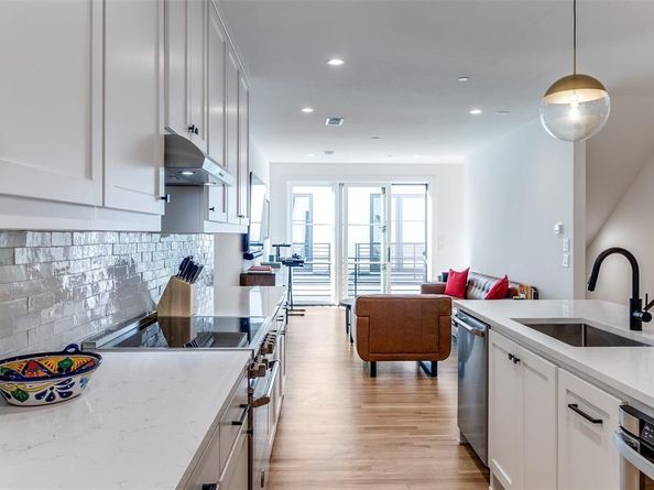 7207  Gaston Avenue  903, Dallas Texas 75214