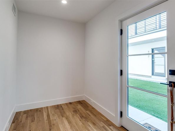 7207  Gaston Avenue  903, Dallas Texas 75214