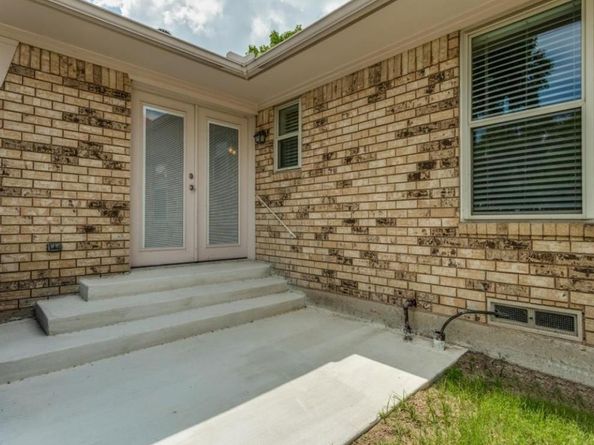 1310  Kingsbridge Drive , Garland Texas 75040