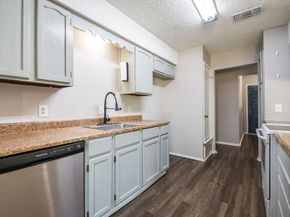 1108  Briar Court , Benbrook Texas 76126