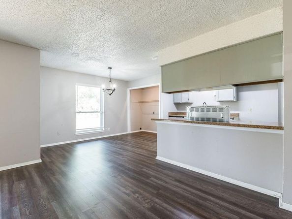 1108  Briar Court , Benbrook Texas 76126