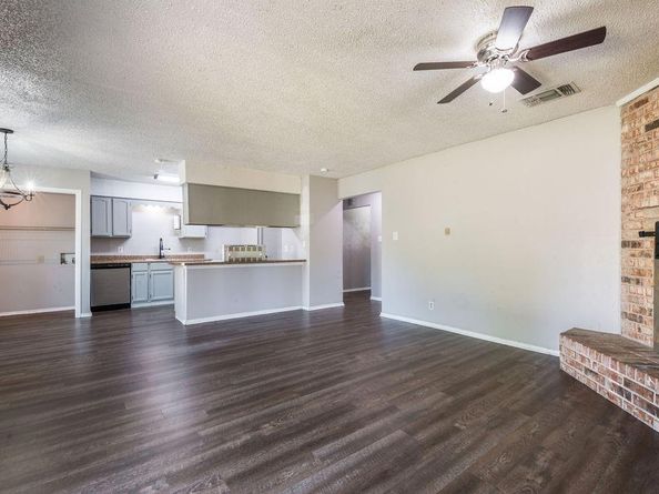 1108  Briar Court , Benbrook Texas 76126
