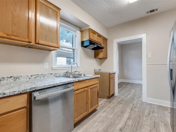 3527  Dunbar Street , Dallas Texas 75215